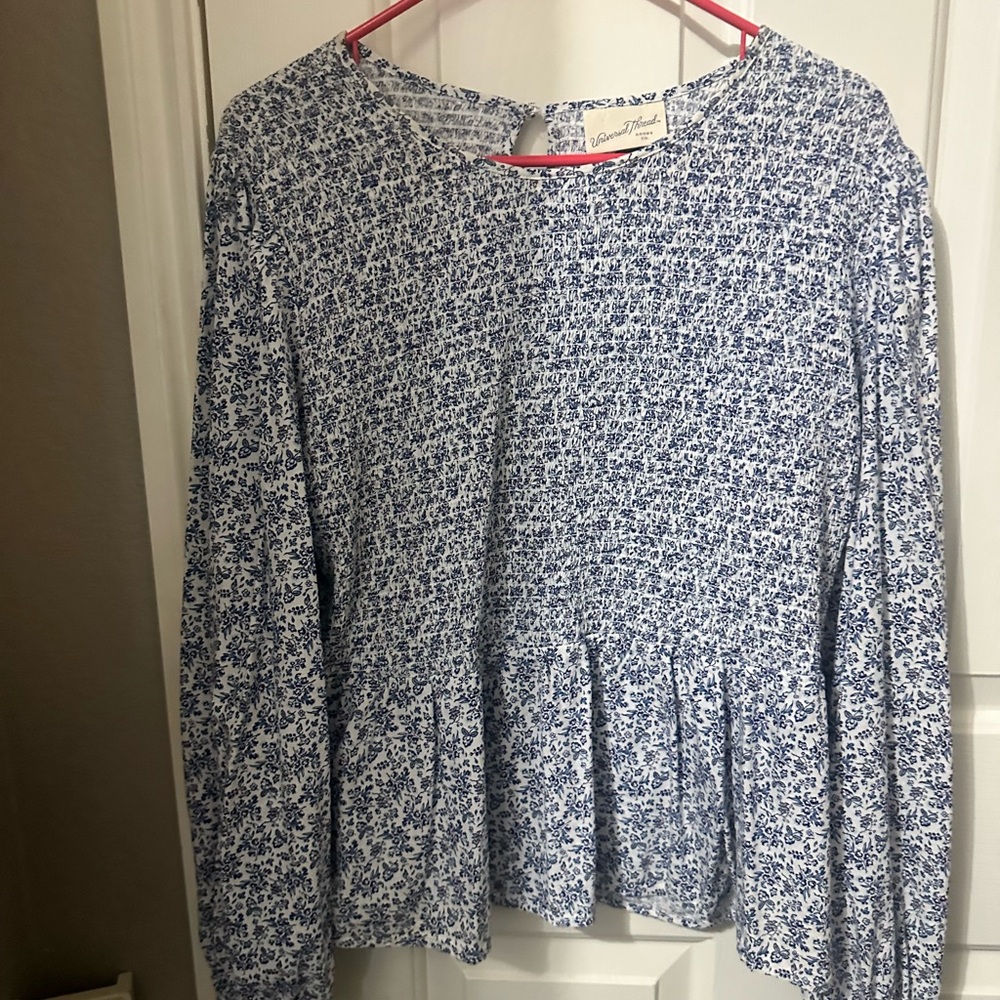 Universal Thread Blue and White Floral Blouse